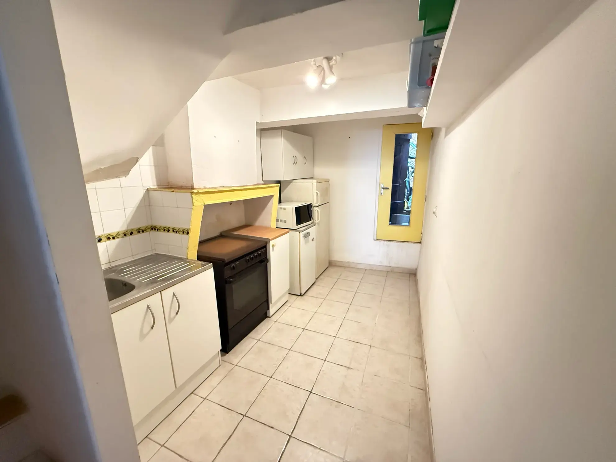 Maison de village 5 pièces avec garage à Villeneuve-lès-Béziers 