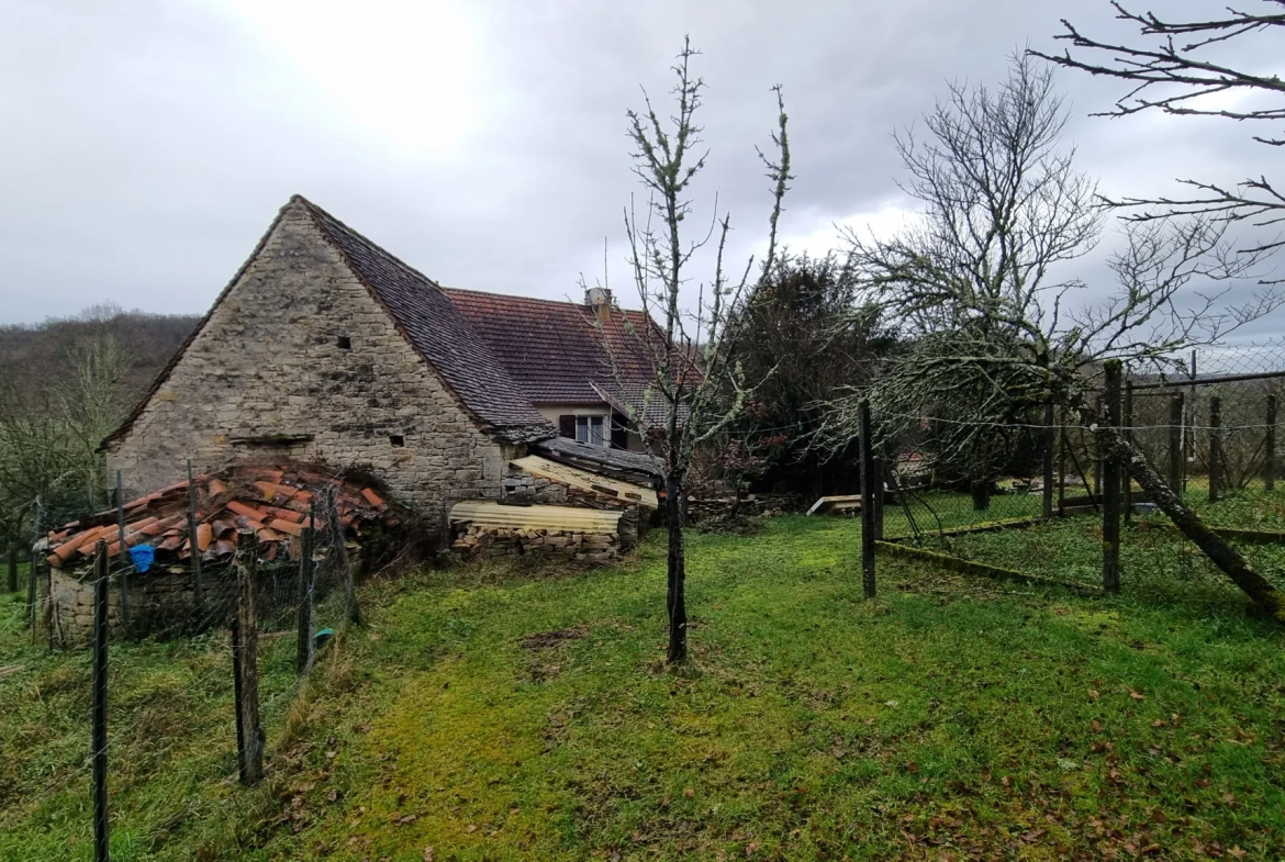 Domaine en pierre à proximité de Cahors avec potentiel exceptionnel 