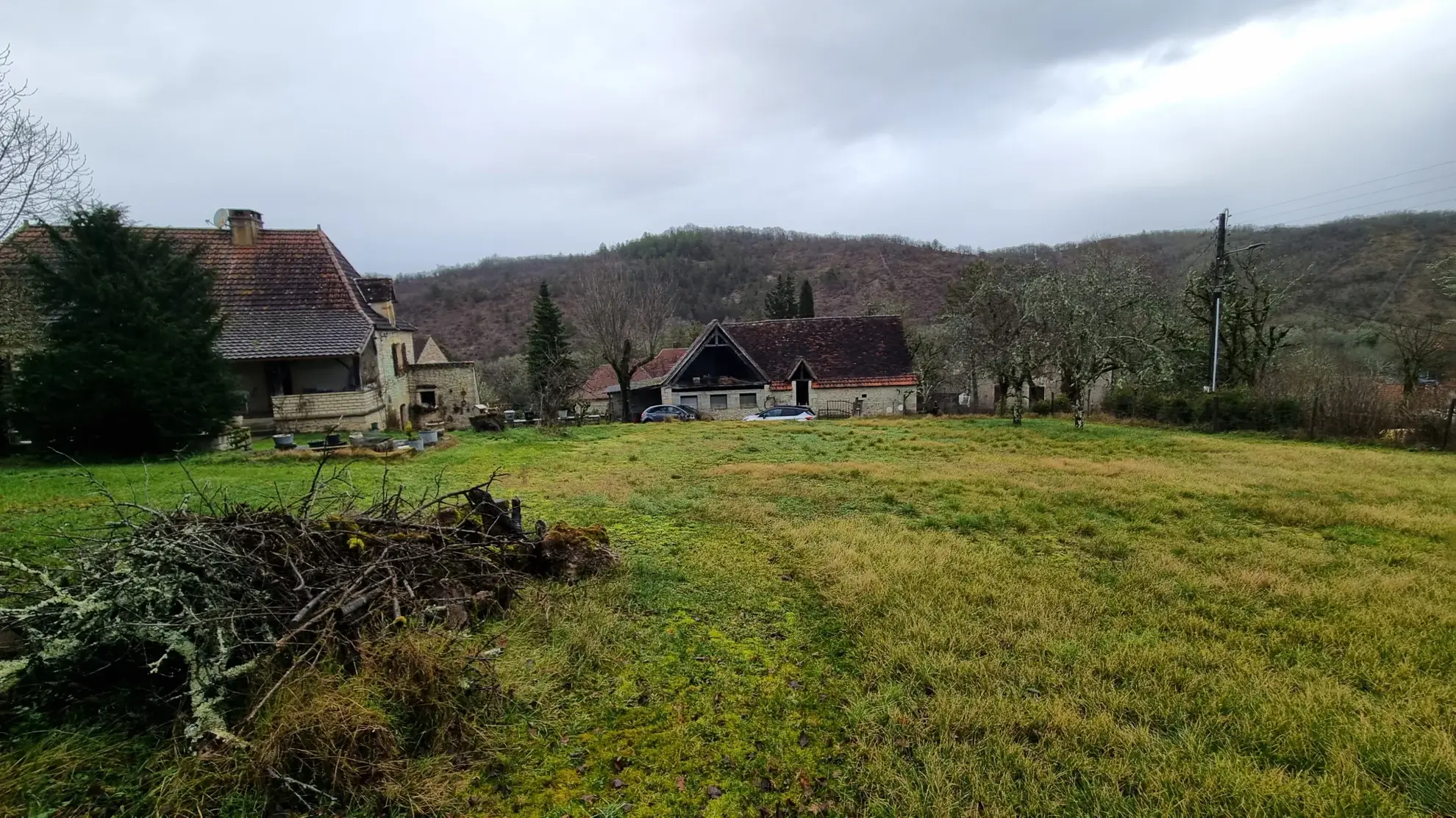 Domaine en pierre à proximité de Cahors avec potentiel exceptionnel 
