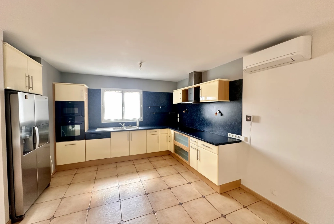 Maison de plain-pied à Bergerac avec studio indépendant et jardin clos 