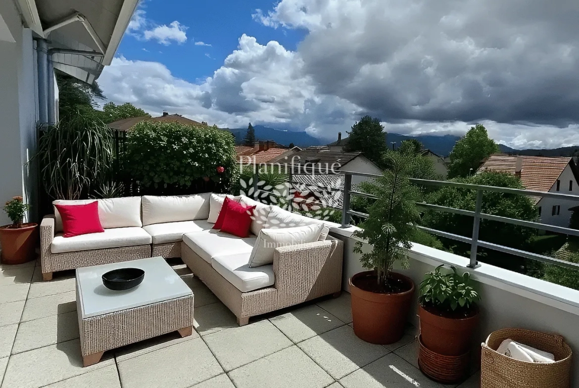 Appartement T2 lumineux avec terrasse à Reignier-Ésery près de Genève 