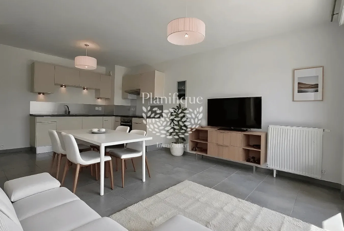Appartement T2 lumineux avec terrasse à Reignier-Ésery près de Genève 
