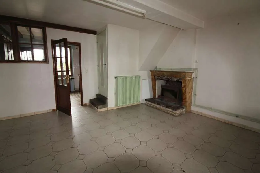 Maison en pierre à Dornecy avec jardin, dépendances et 3 chambres 