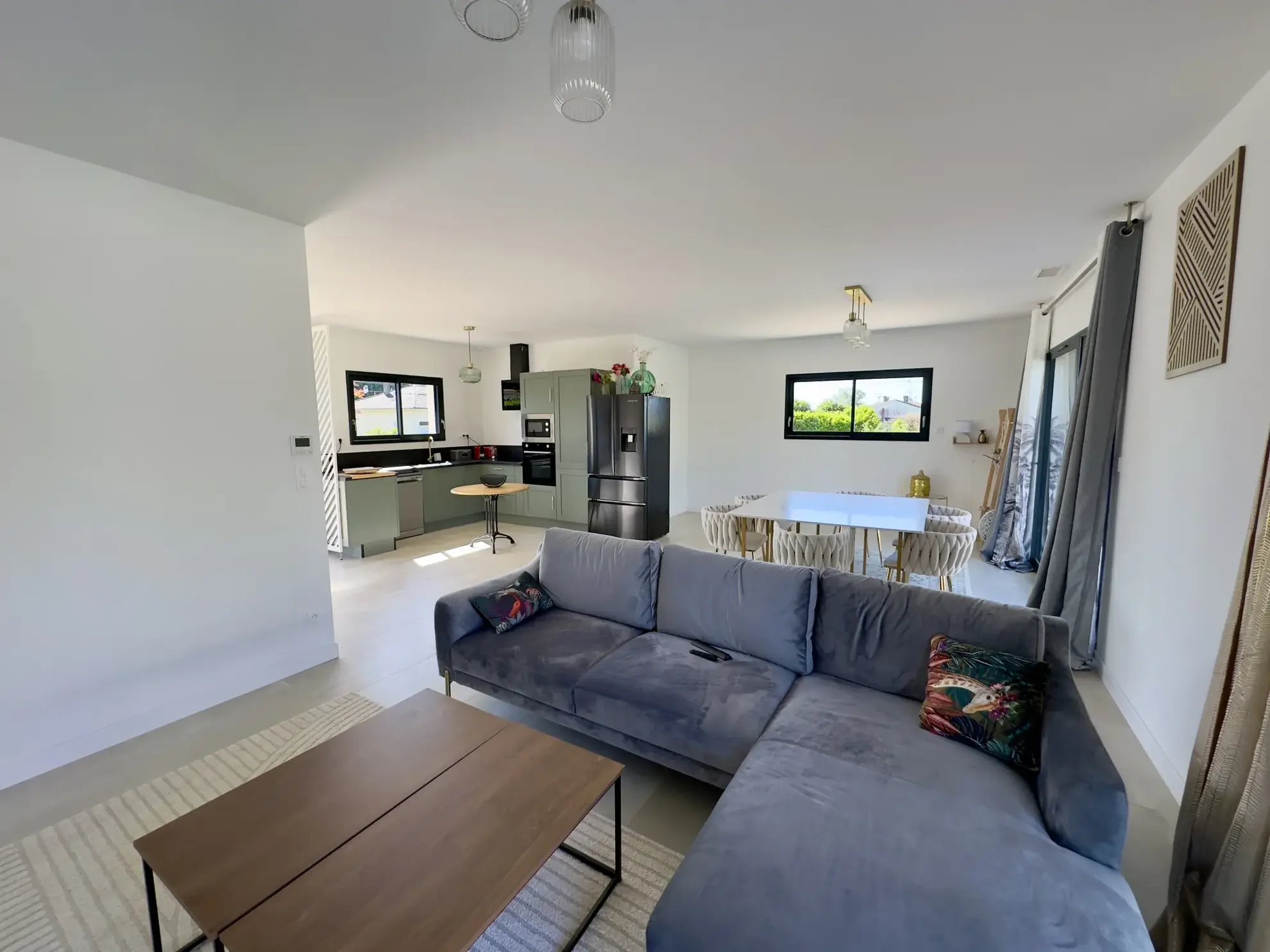 Maison neuve de plain-pied avec piscine à Creysse - 105 m² 