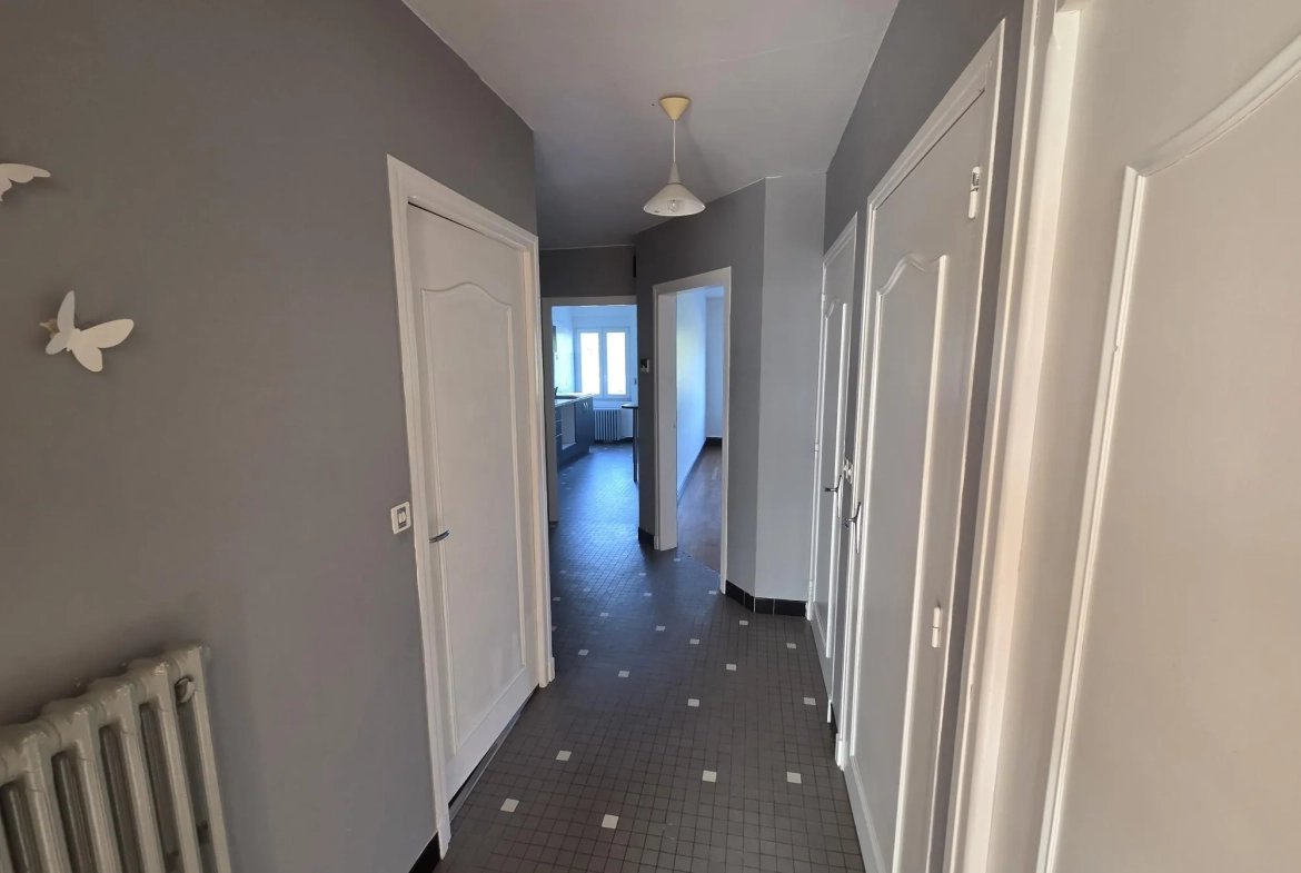 Maison de village rénovée à Hannonville sous les Côtes avec terrasse et 3 chambres 