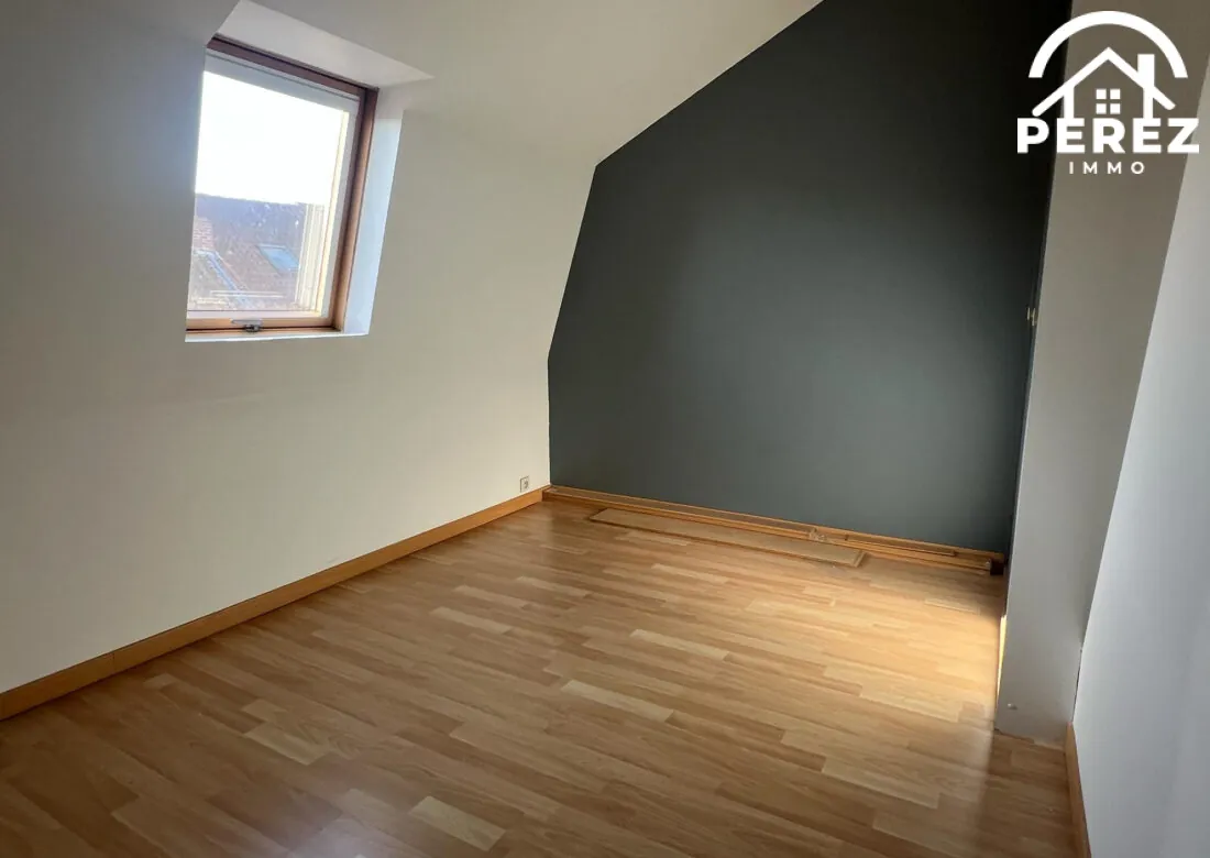 Maison à vendre de 100 m² avec 3 chambres, jardin à Tourcoing - Neuville en Ferrain 