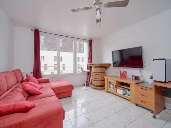 Appartement T3 avec garage et loggia à vendre à Lyon 69009