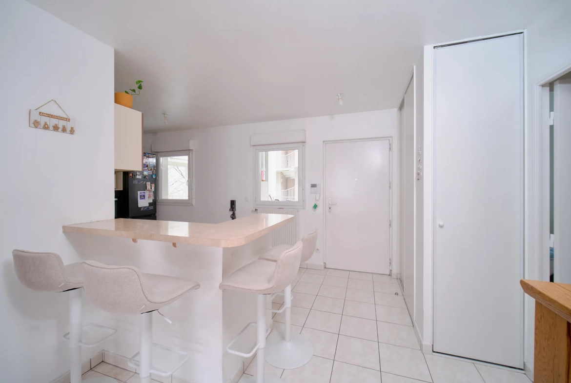 Appartement T3 avec garage et loggia à vendre à Lyon 69009 