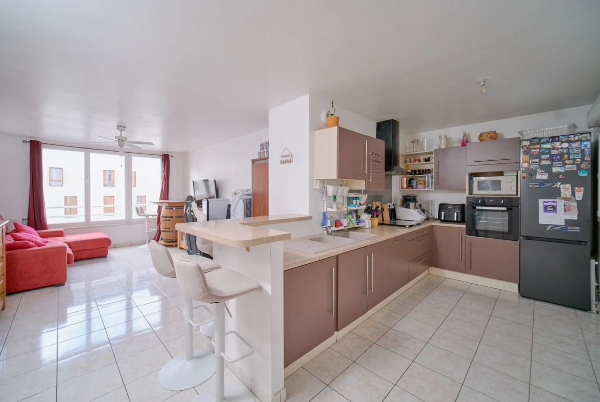 Appartement T3 avec garage et loggia à vendre à Lyon 69009 