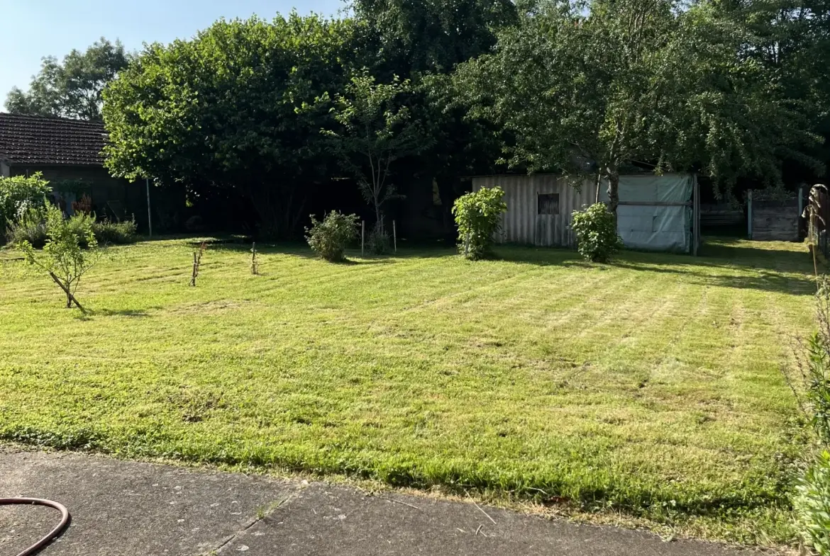 Maison lumineuse de 80 m² à vendre à Saint-Sauveur, proche axes principaux 