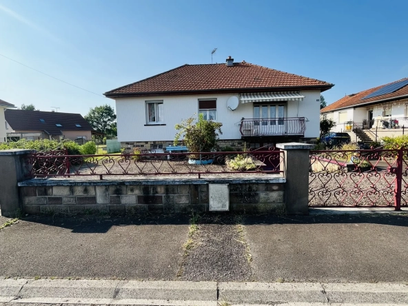 Maison lumineuse de 80 m² à vendre à Saint-Sauveur, proche axes principaux