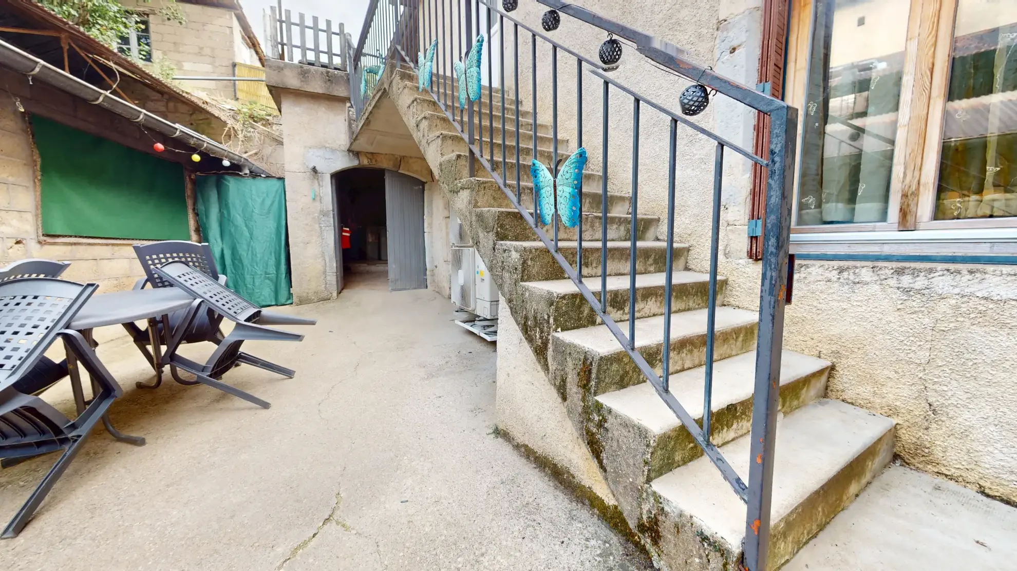 Immeuble de rapport à vendre à Orchamps avec 3 appartements loués 