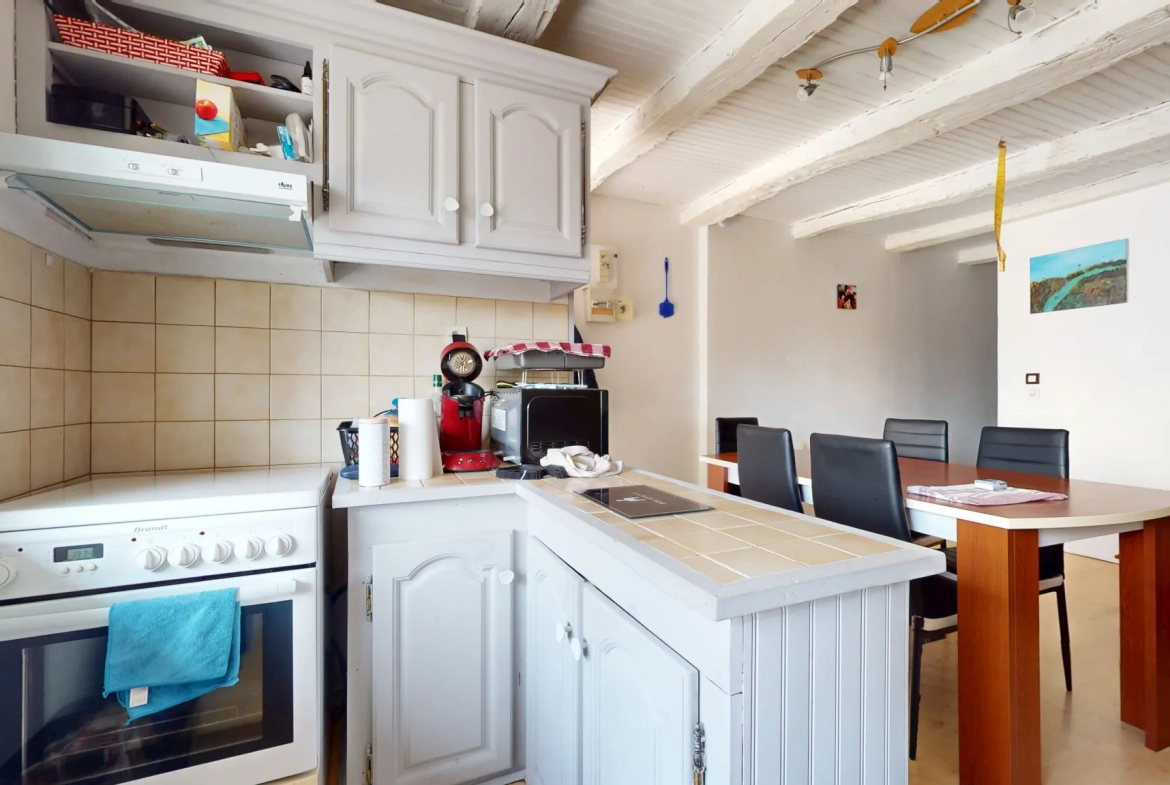 Immeuble de rapport à vendre à Orchamps avec 3 appartements loués 