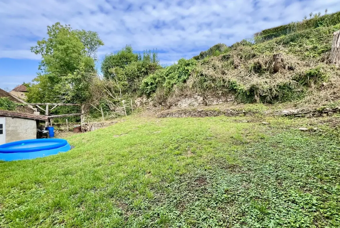 Immeuble de rapport à vendre à Orchamps avec 3 appartements loués 