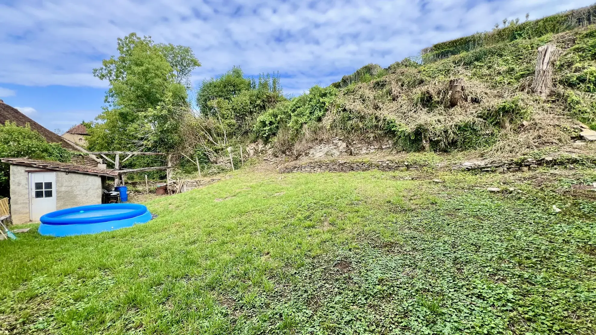 Immeuble de rapport à vendre à Orchamps avec 3 appartements loués 