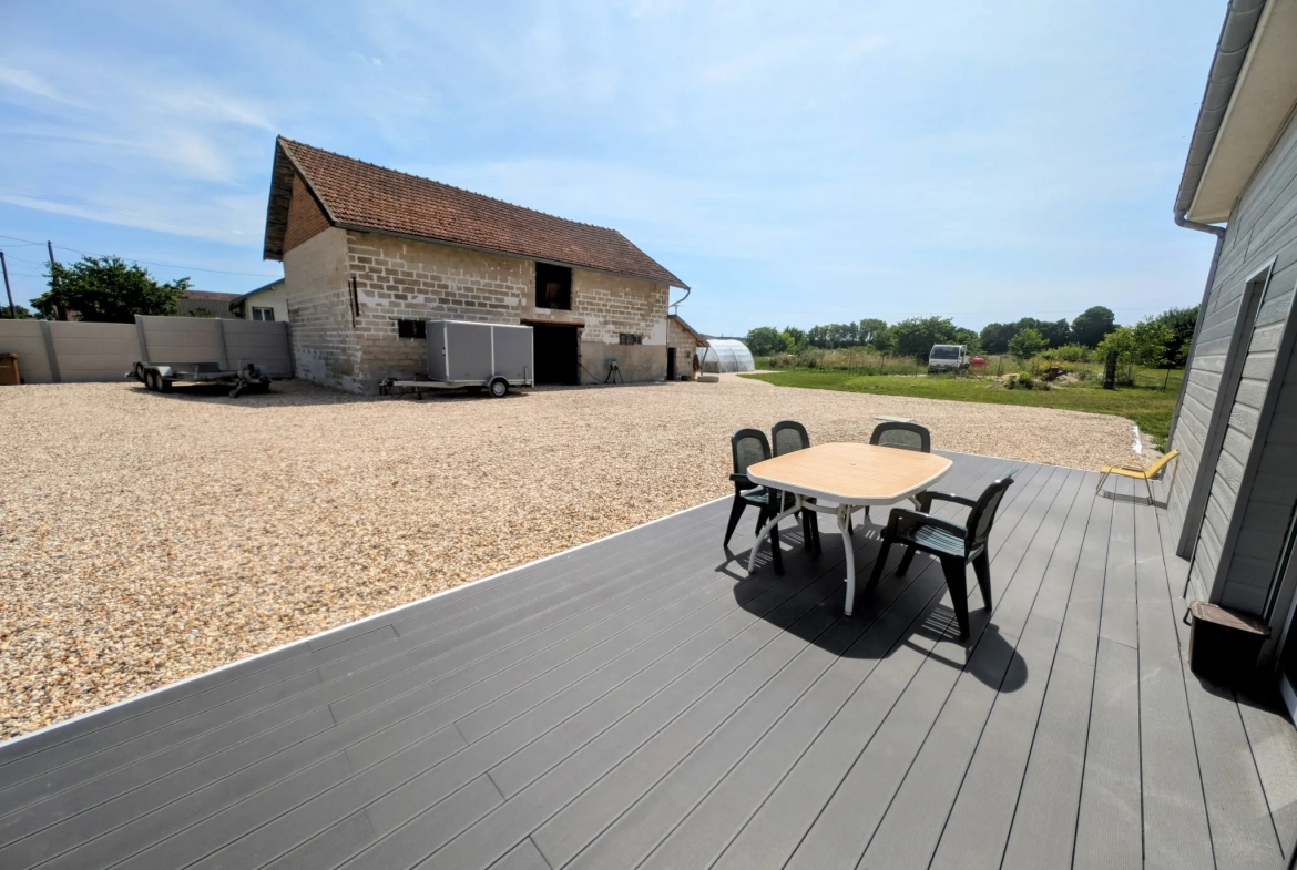 Maison rénovée de 204 m² avec 4 chambres et grand terrain à Charmont-sous-Barbuise 