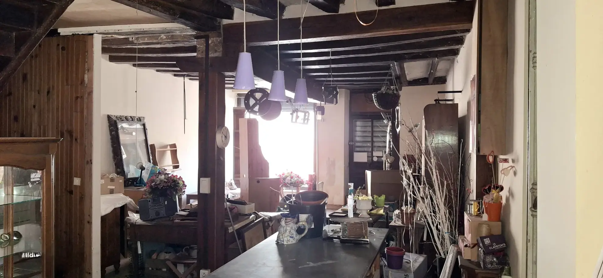 Maison ancienne de 160 m2 à rénover avec vue sur l’église à Aillant-sur-Tholon 