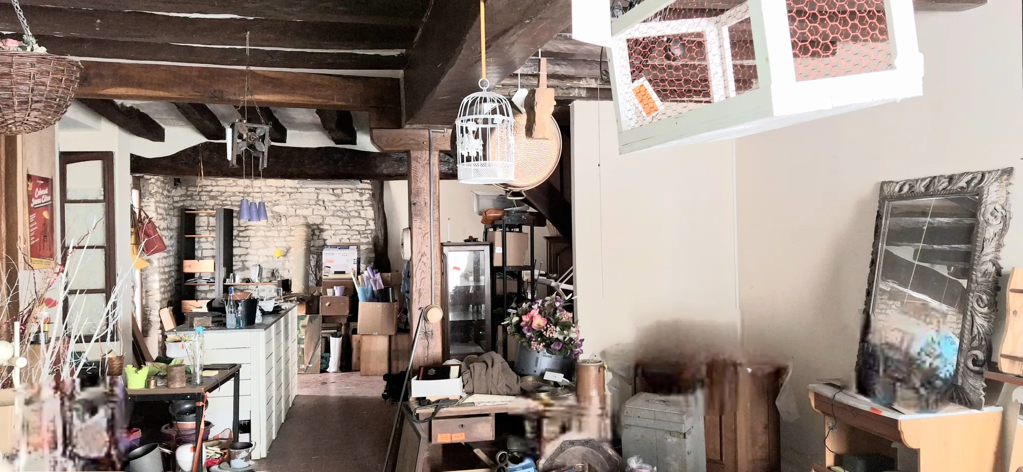 Maison ancienne de 160 m2 à rénover avec vue sur l’église à Aillant-sur-Tholon 