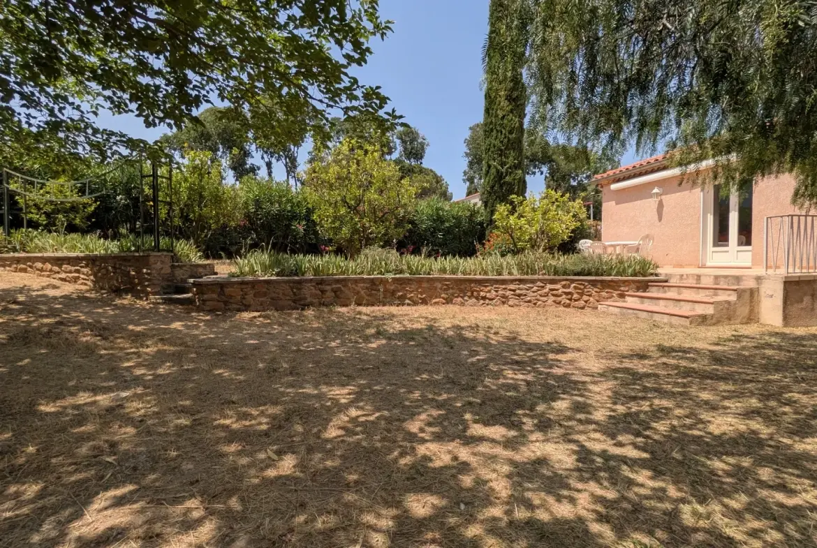 Villa de plain-pied avec jardin et vue sur les Albères à Sorede 