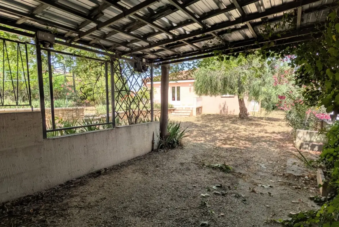 Villa de plain-pied avec jardin et vue sur les Albères à Sorede 
