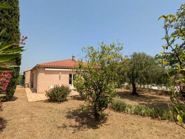 Villa de plain-pied avec jardin et vue sur les Albères à Sorede