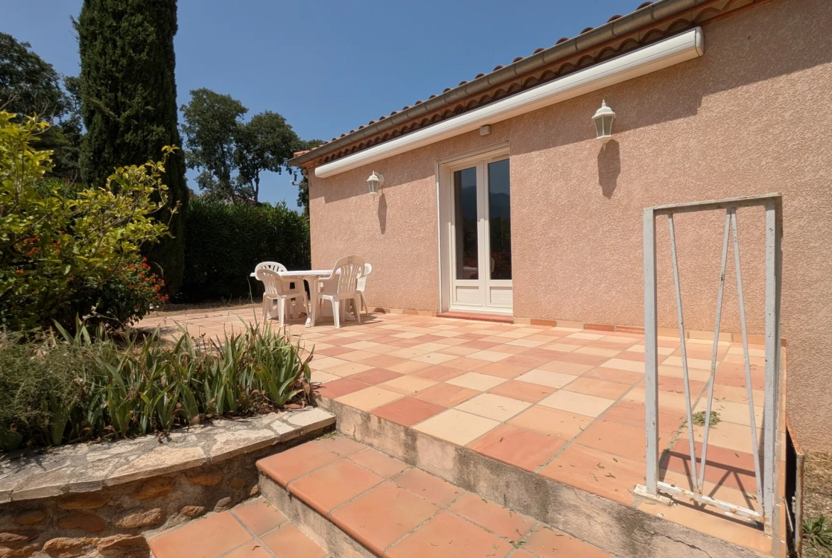 Villa de plain-pied avec jardin et vue sur les Albères à Sorede 
