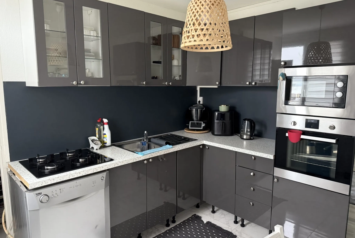 Appartement spacieux de 89 m² à vendre à Alençon, proche commodités 