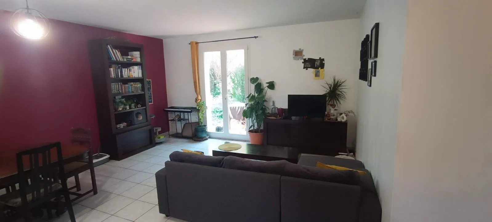 Maison à vendre à Revel (31250) de 80 m² avec terrain de 1460 m², chauffage au sol et panneaux photovoltaïques 