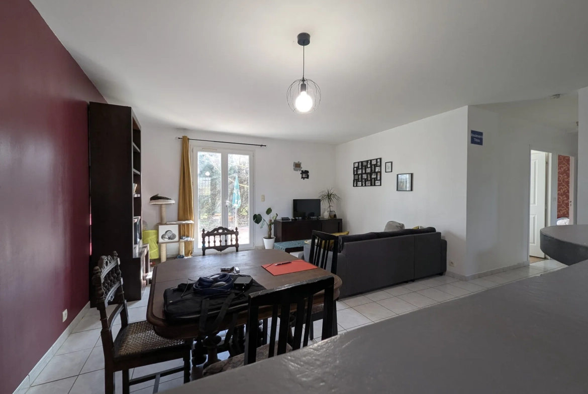 Maison à vendre à Revel (31250) de 80 m² avec terrain de 1460 m², chauffage au sol et panneaux photovoltaïques 