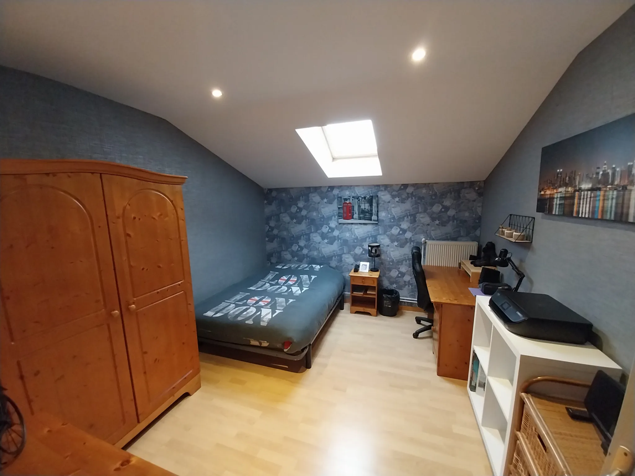 Appartement duplex de 130 m² avec garage et jardin à Verny 