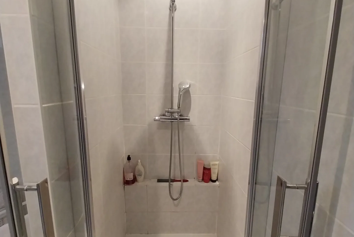 Appartement duplex de 130 m² avec garage et jardin à Verny 