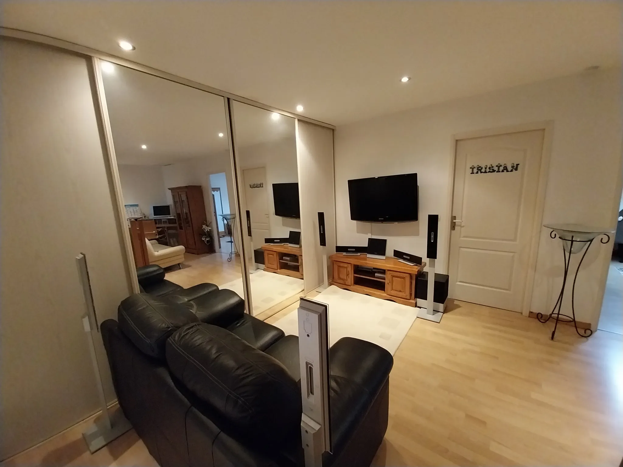Appartement duplex de 130 m² avec garage et jardin à Verny 