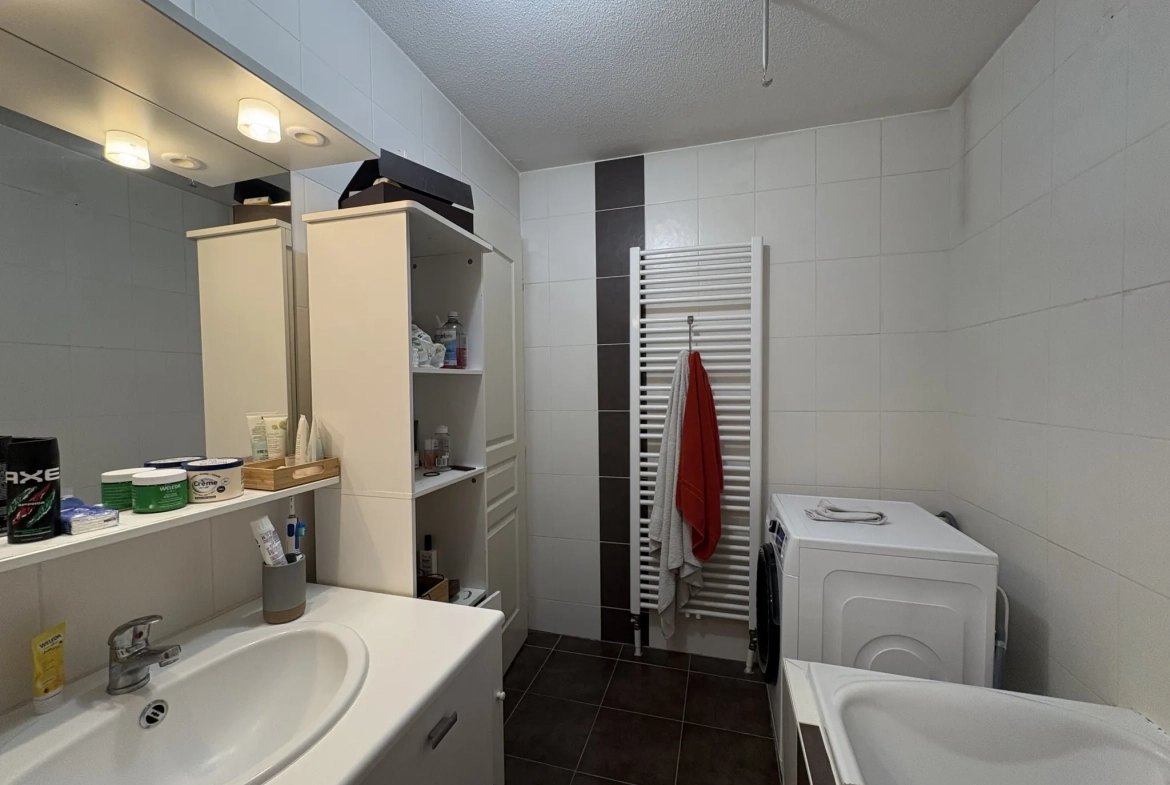 Bel appartement F3 de 71 m² avec balcon à Habsheim, proche commodités et transports 