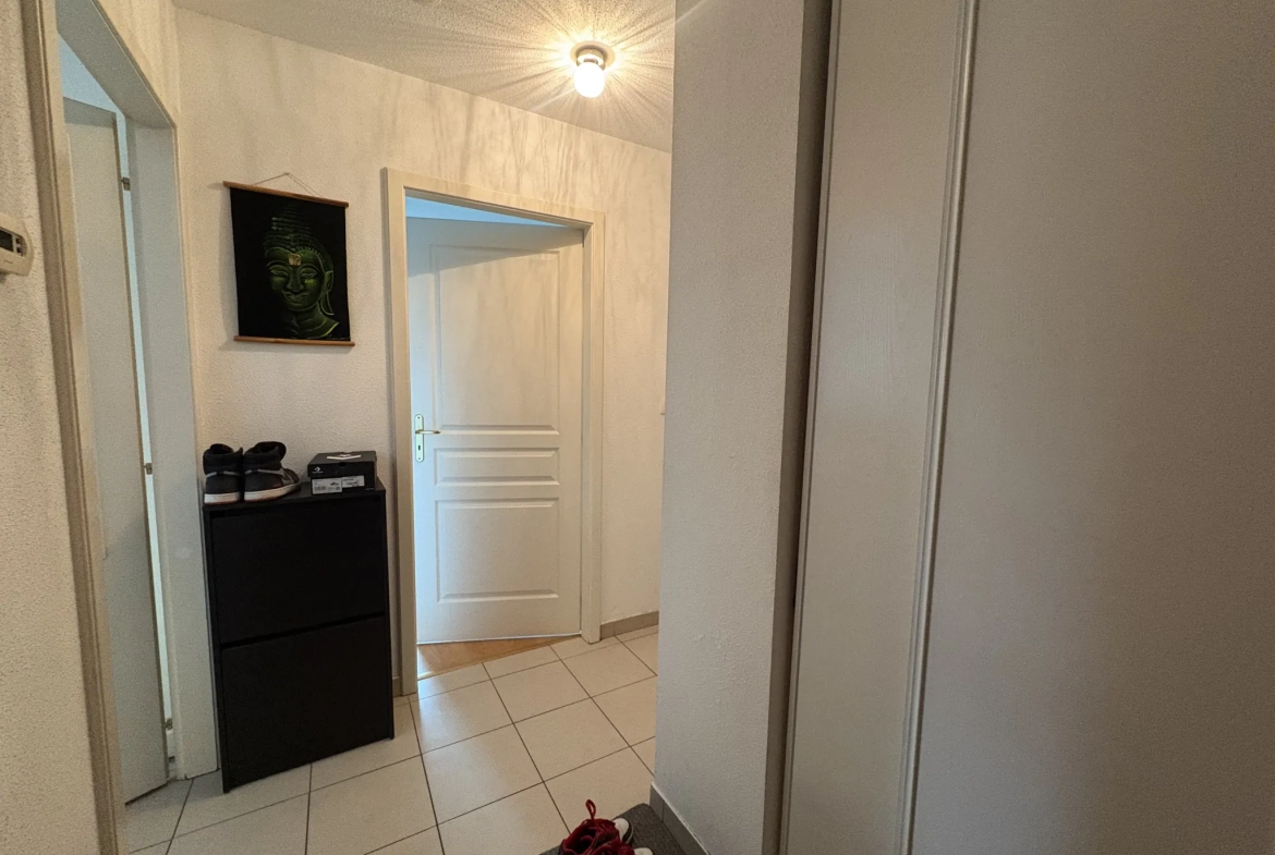 Bel appartement F3 de 71 m² avec balcon à Habsheim, proche commodités et transports 