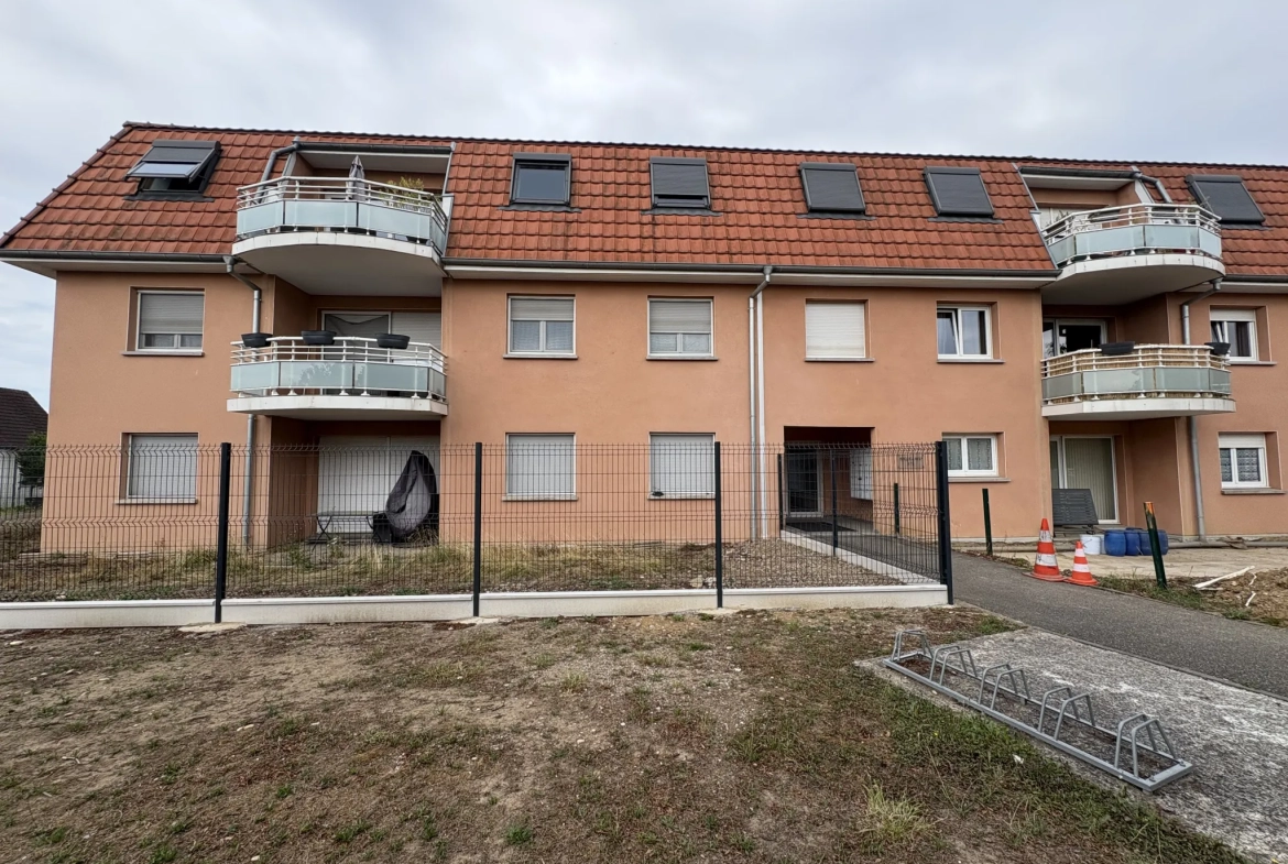 Bel appartement F3 de 71 m² avec balcon à Habsheim, proche commodités et transports 