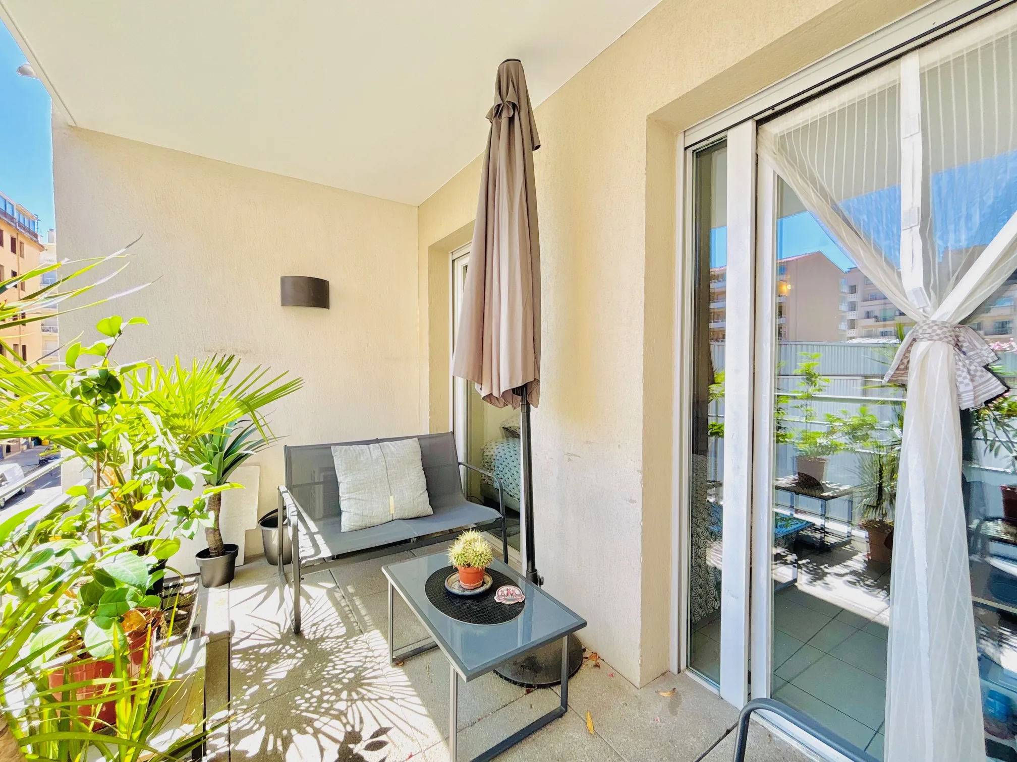Studio 21,39 m² à Nice avec terrasse et vue dégagée 