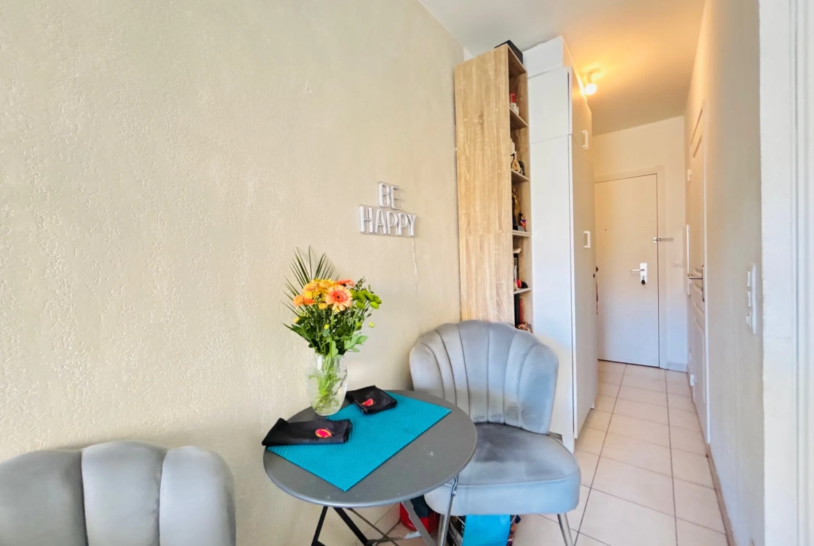 Studio 21,39 m² à Nice avec terrasse et vue dégagée 
