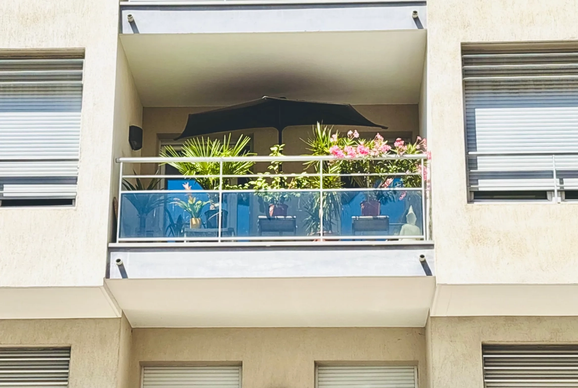 Studio 21,39 m² à Nice avec terrasse et vue dégagée 