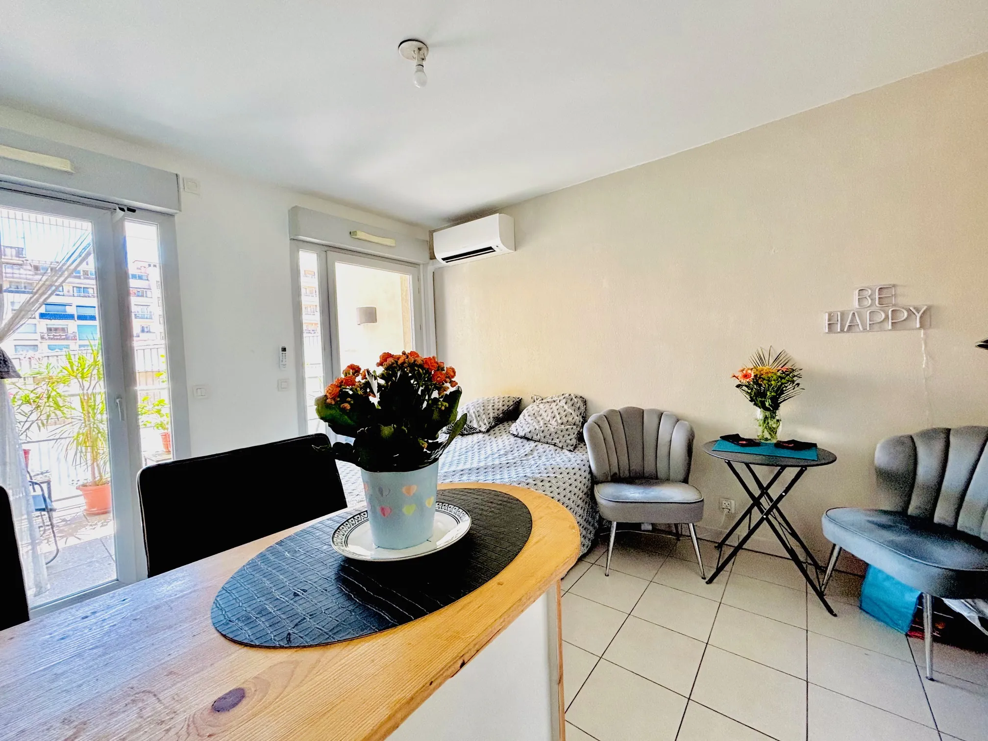 Studio 21,39 m² à Nice avec terrasse et vue dégagée 