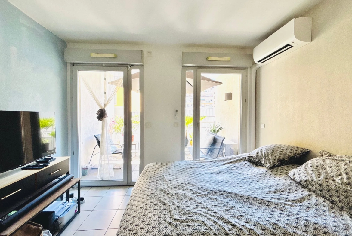 Studio 21,39 m² à Nice avec terrasse et vue dégagée 
