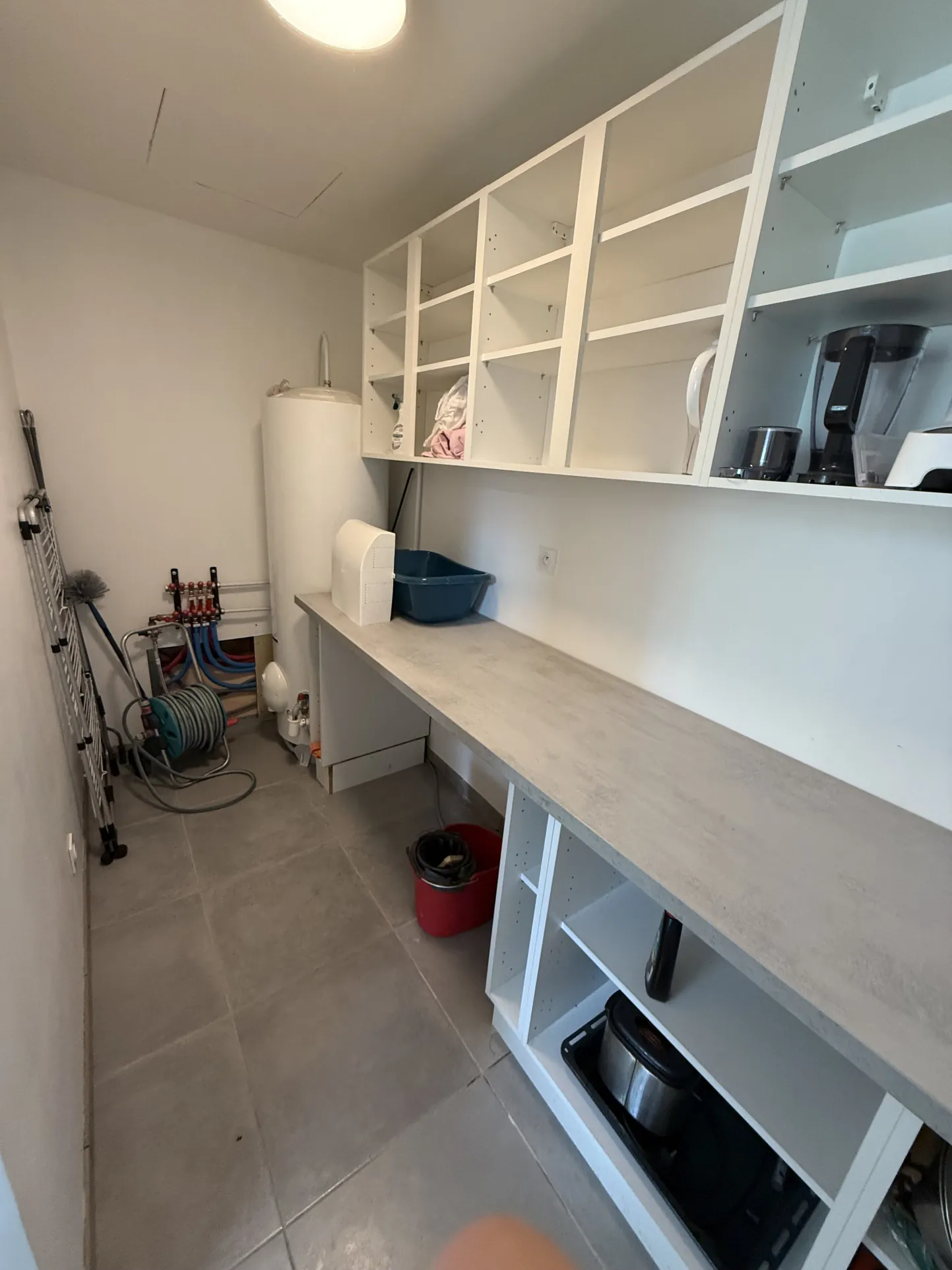 Maison spacieuse à Ris avec vue dégagée et terrain arboré 