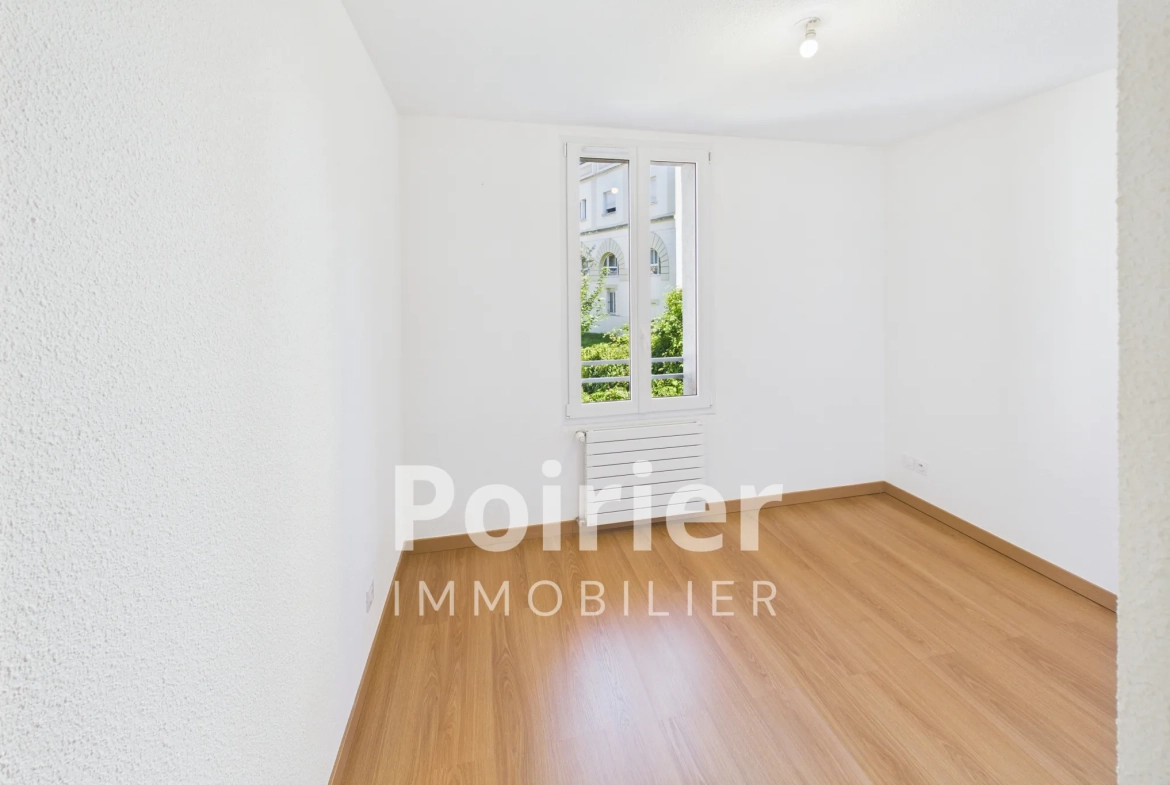 Bel appartement T3 rénové à Evian-les-Bains avec vue lac et proximité centre 