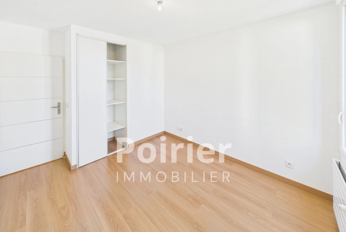 Bel appartement T3 rénové à Evian-les-Bains avec vue lac et proximité centre 