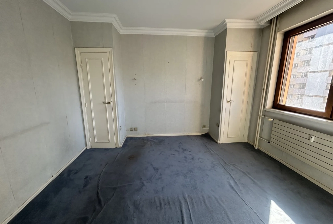 Appartement F6 de 151,37 m² avec 4 chambres et deux terrasses à Saint-Étienne 
