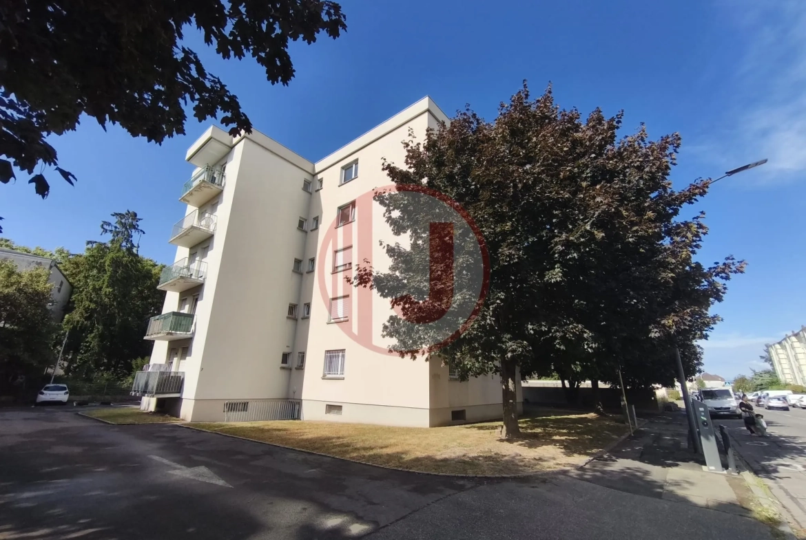 Studio 23 m² à vendre à Mulhouse, parfait pour investissement ou premier achat 