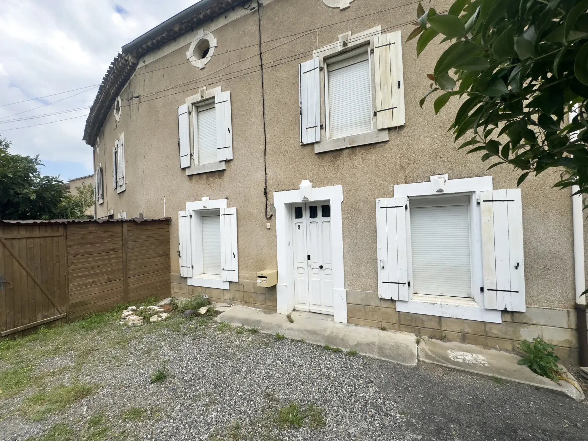 Maison T4 avec jardin arboré à Trèbes, secteur calme et recherché 