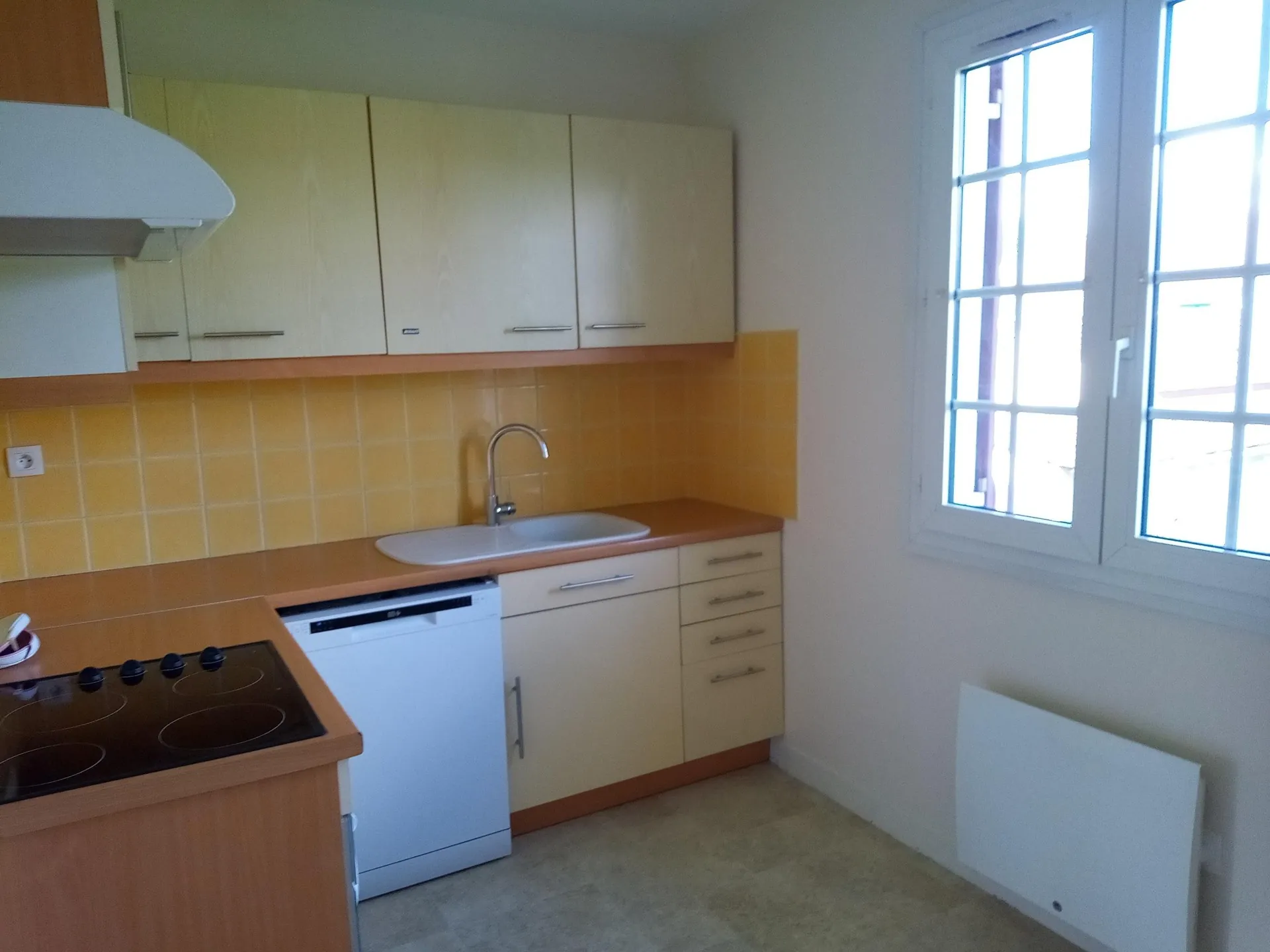 Maison à Coulanges-les-Nevers de 71 m² avec jardin et garage 