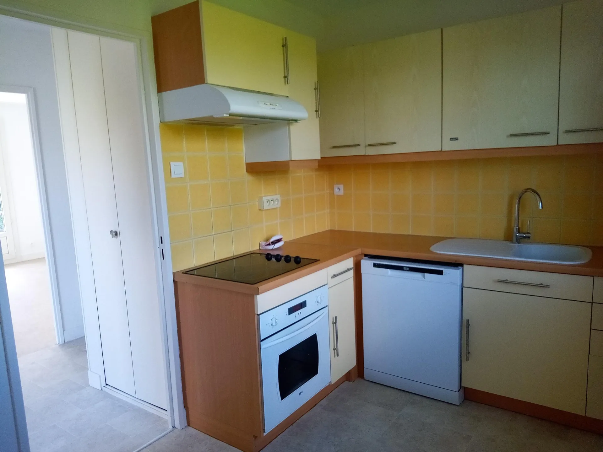 Maison à Coulanges-les-Nevers de 71 m² avec jardin et garage 