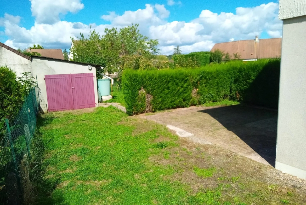 Maison à Coulanges-les-Nevers de 71 m² avec jardin et garage 