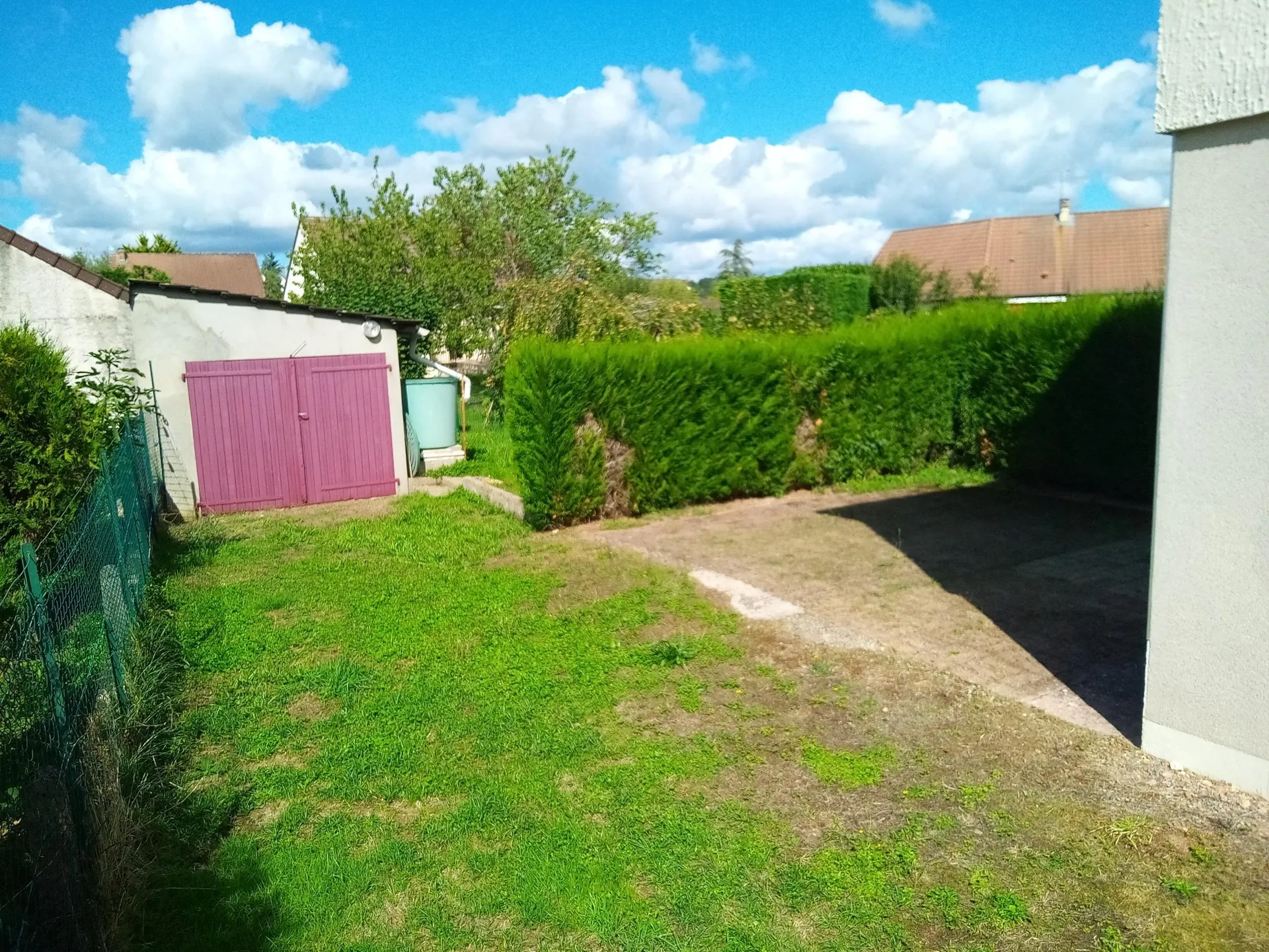Maison à Coulanges-les-Nevers de 71 m² avec jardin et garage 